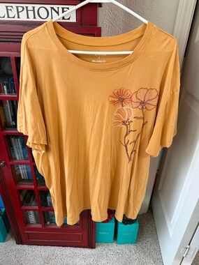 Torrid Relaxed Fit Women's Mustard Floral Embroidered Tee